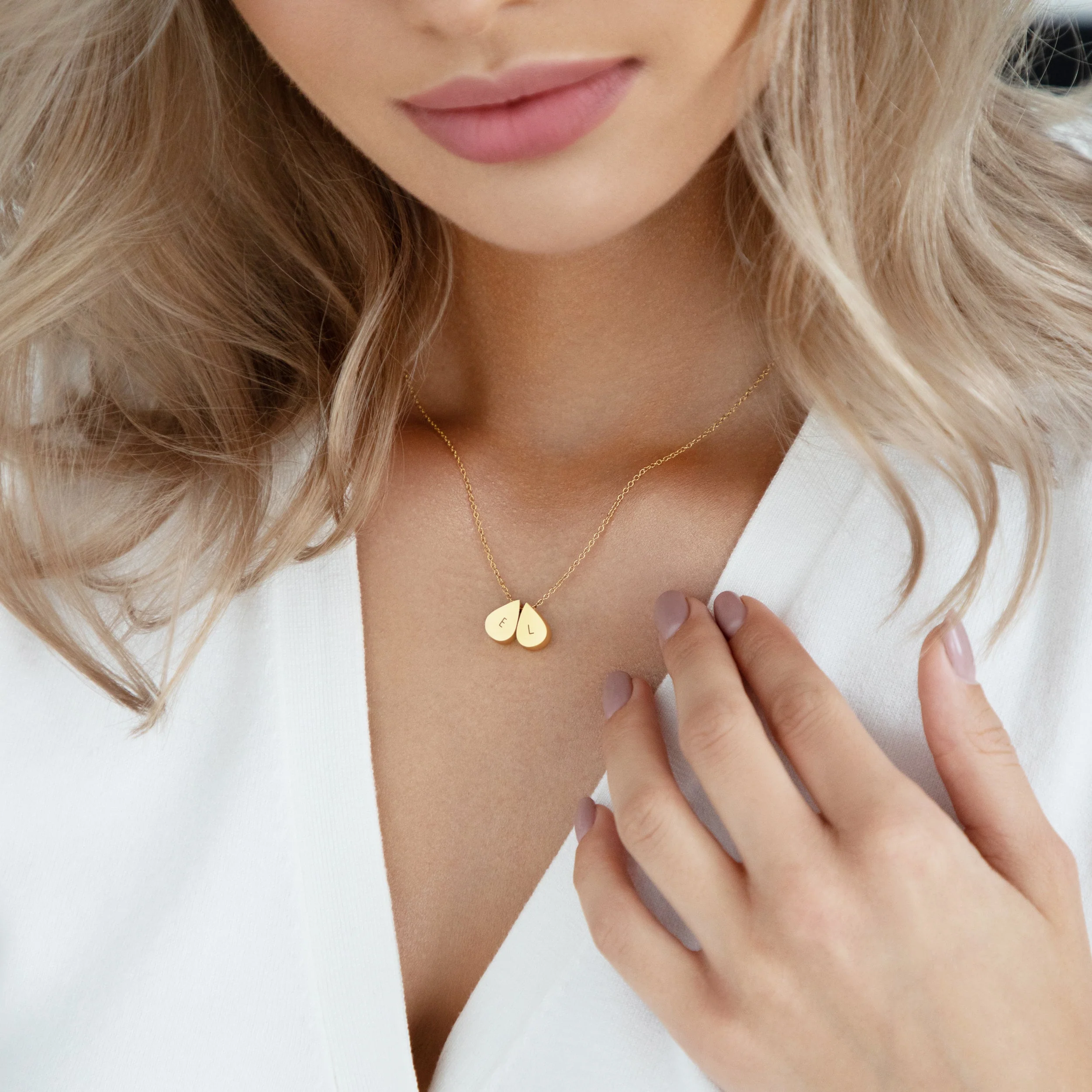 Teardrop Double Bead Necklace in Gold - Image 3