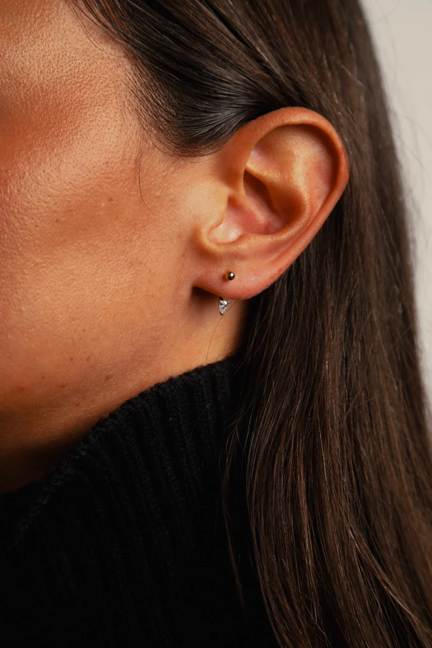 Illusion Stud Earrings Gold - Image 5