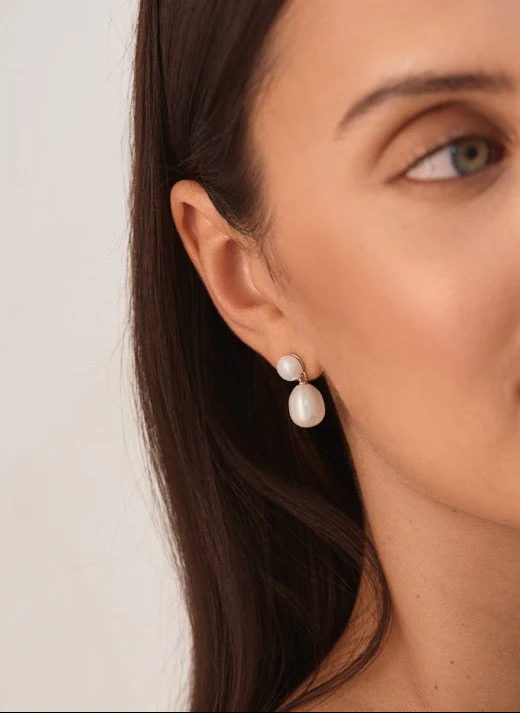 Soleil Pearl Earrings Silver - Image 5