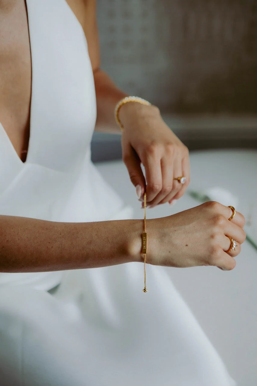 The Engraved Bracelet in Gold - Image 5